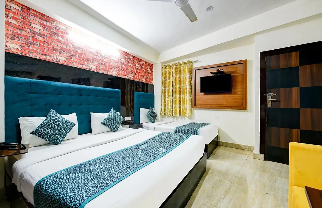 Hotel Ark Suites At Airport-1